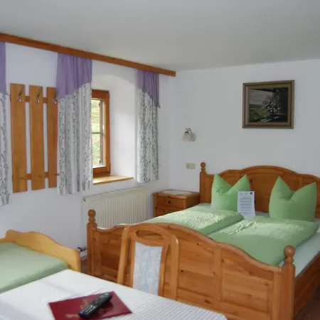 Laendliche Lage Maier Gasthof